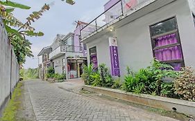 Hotel O Family Guest House Syariah